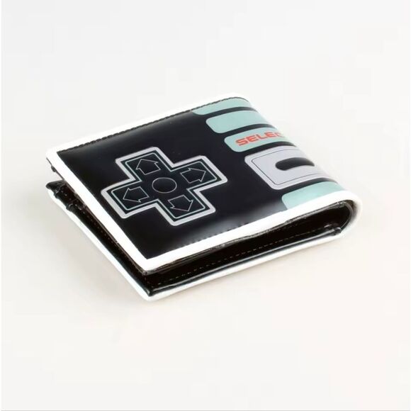 Nintendo Controller Wallet - Picture 3 of 6